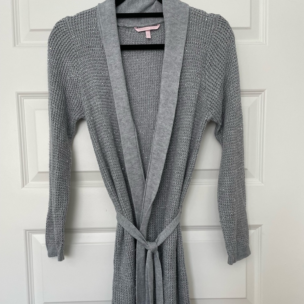 Victoria’s Secret grey cardigan, large.
